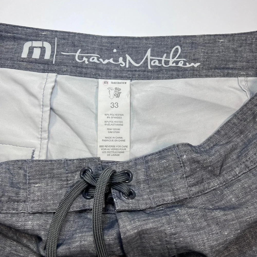 TravisMathew Board Shorts Mens 33‎ Gray Blue Pineapple Print Colorblock Trunks